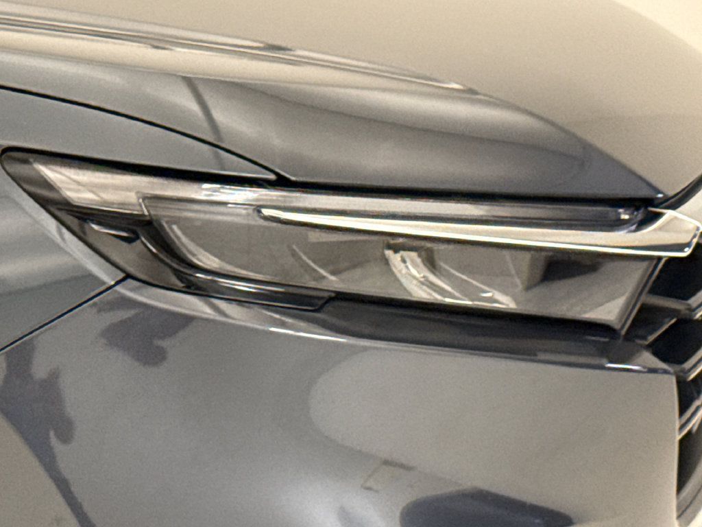 Used 2023 Honda CR-V LX image 5