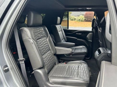 Used 2021 Cadillac Escalade Sport Platinum w/ Heavy-Duty Trailer Package AWD/4WD image 51