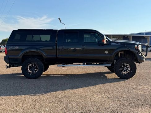 Used 2014 Ford F250 Lariat w/ Lariat Interior Package AWD/4WD image 9