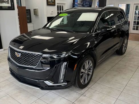 Used 2020 Cadillac XT6 Premium Luxury AWD/4WD image 1