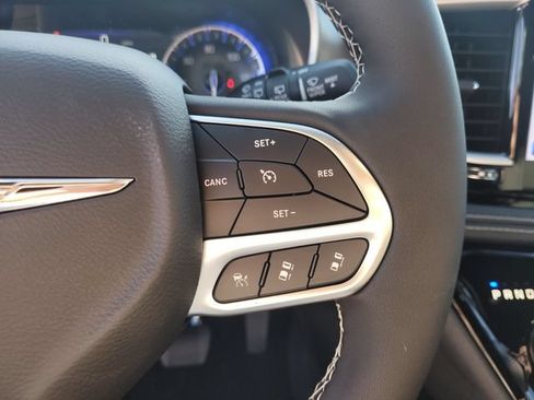 New 2026 Chrysler Pacifica Select FWD image 20