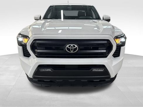 New 2026 Toyota Tacoma SR5 image 8