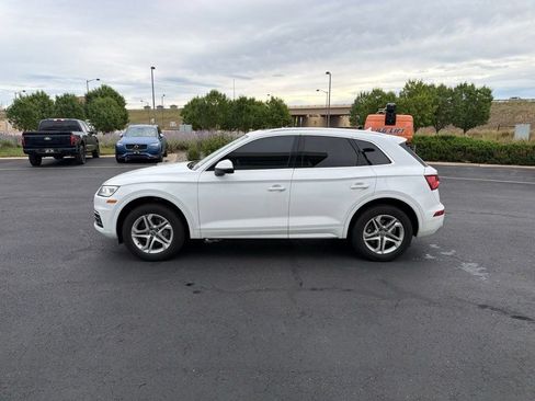 Used 2018 Audi Q5 2.0T Premium Plus w/ Premium Plus Package AWD/4WD image 2