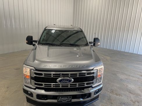 Used 2024 Ford F250 XLT image 12