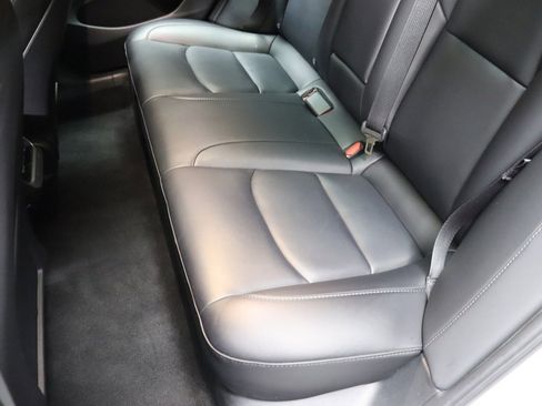 Used 2023 Tesla Model 3 Standard Range image 30