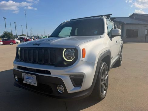 Used 2020 Jeep Renegade Altitude AWD/4WD image 4