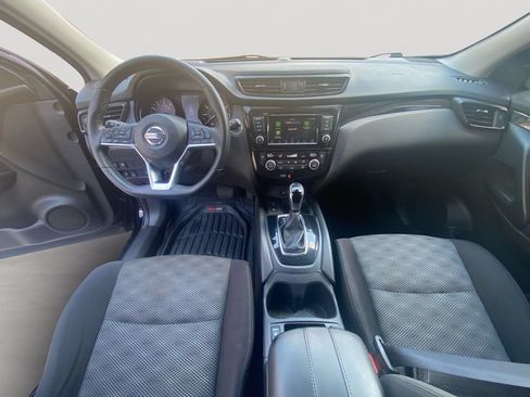 Used 2019 Nissan Rogue Sport SV w/ Technology Package AWD/4WD image 10