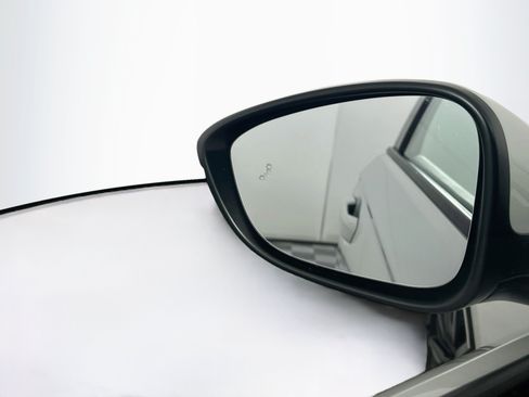 Used 2023 Honda Accord Touring image 16