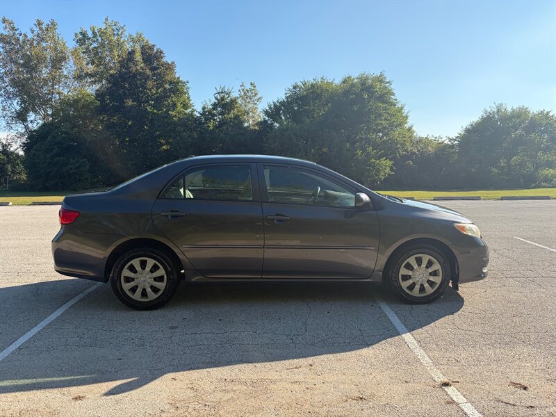 Used 2010 Toyota Corolla LE w/ All Weather Guard Pkg FWD image 4