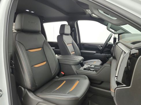 Used 2025 GMC Sierra 2500 AT4 image 19