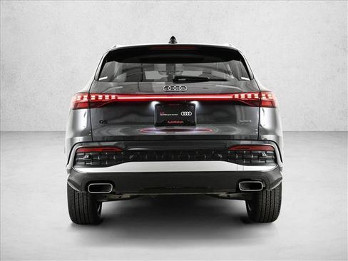 Certified 2025 Audi Q5 Premium w/ Convenience Package image 7