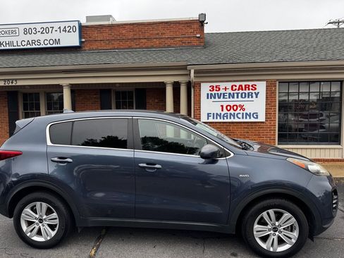 Used 2017 Kia Sportage LX AWD/4WD image 4