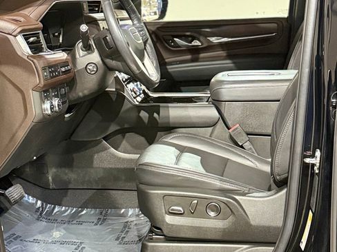 Used 2022 GMC Yukon Denali w/ Denali Ultimate Package image 48