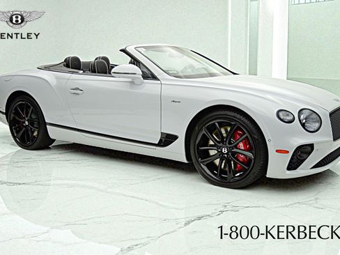 Used 2023 Bentley Continental GT Azure image 19
