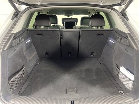 Used 2023 Audi Q5 2.0T Premium w/ Convenience Package image 29