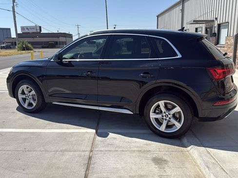 Used 2021 Audi Q5 2.0T Premium w/ Convenience Package AWD/4WD image 16