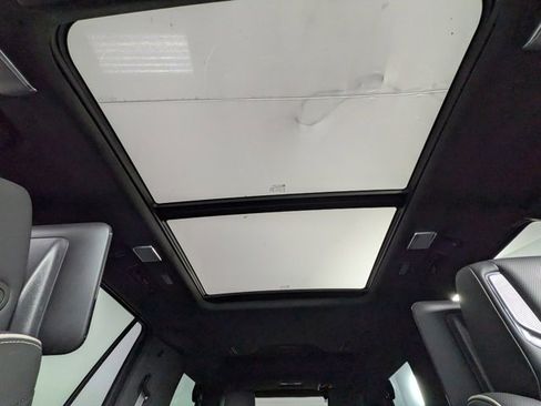 Certified 2021 Cadillac Escalade Sport Platinum image 7