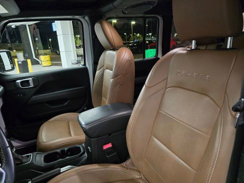 Certified 2020 Jeep Wrangler Unlimited Sahara image 17