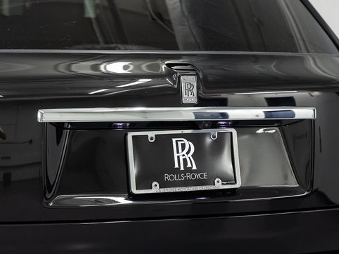 New 2026 Rolls-Royce Cullinan AWD/4WD image 18