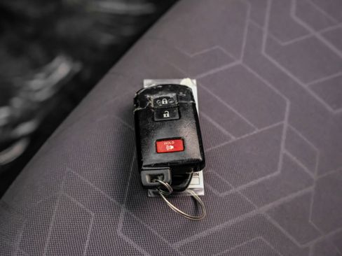 Used 2016 Toyota Tacoma TRD Sport w/ Towing Package image 58