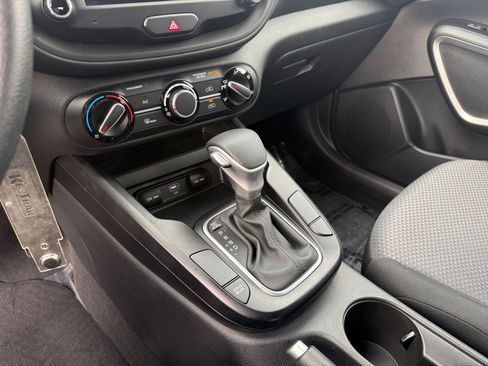 Certified 2023 Kia Soul LX image 13