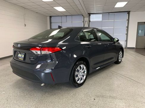 Used 2025 Toyota Corolla LE FWD image 6