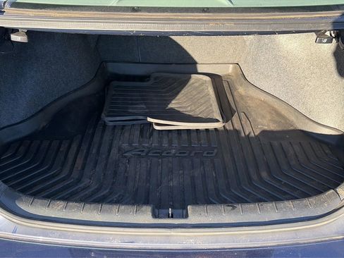 Used 2017 Honda Accord EX-L image 43