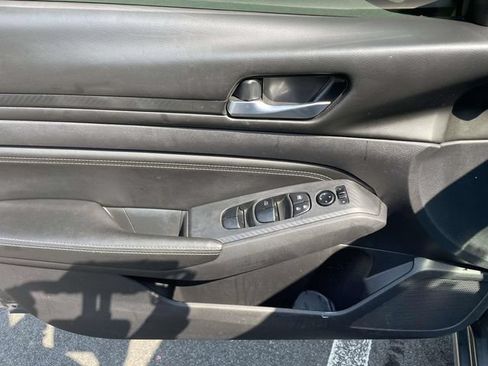 Used 2020 Nissan Altima 2.5 S FWD image 16