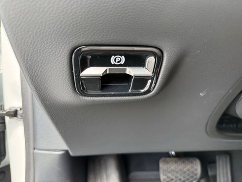 New 2026 Mercedes-Benz E 450 4MATIC Sedan image 26