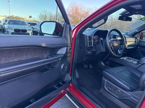Used 2020 Ford Expedition Limited w/ Equipment Group 301A image 10