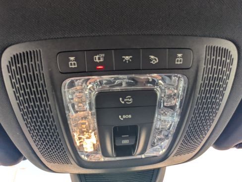 Used 2023 Mercedes-Benz GLE 350 w/ AMG Line Exterior image 30