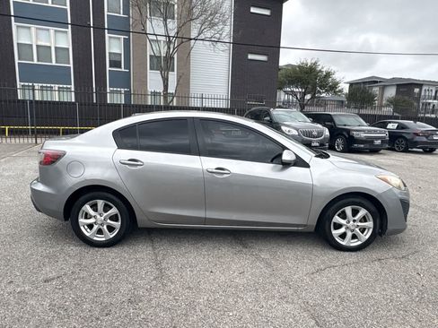 Used 2011 MAZDA MAZDA3 i Touring image 15