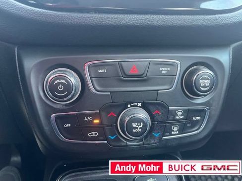 Used 2020 Jeep Compass Latitude AWD/4WD image 29