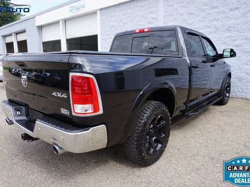Used 2016 RAM 1500 Laramie AWD/4WD image 10