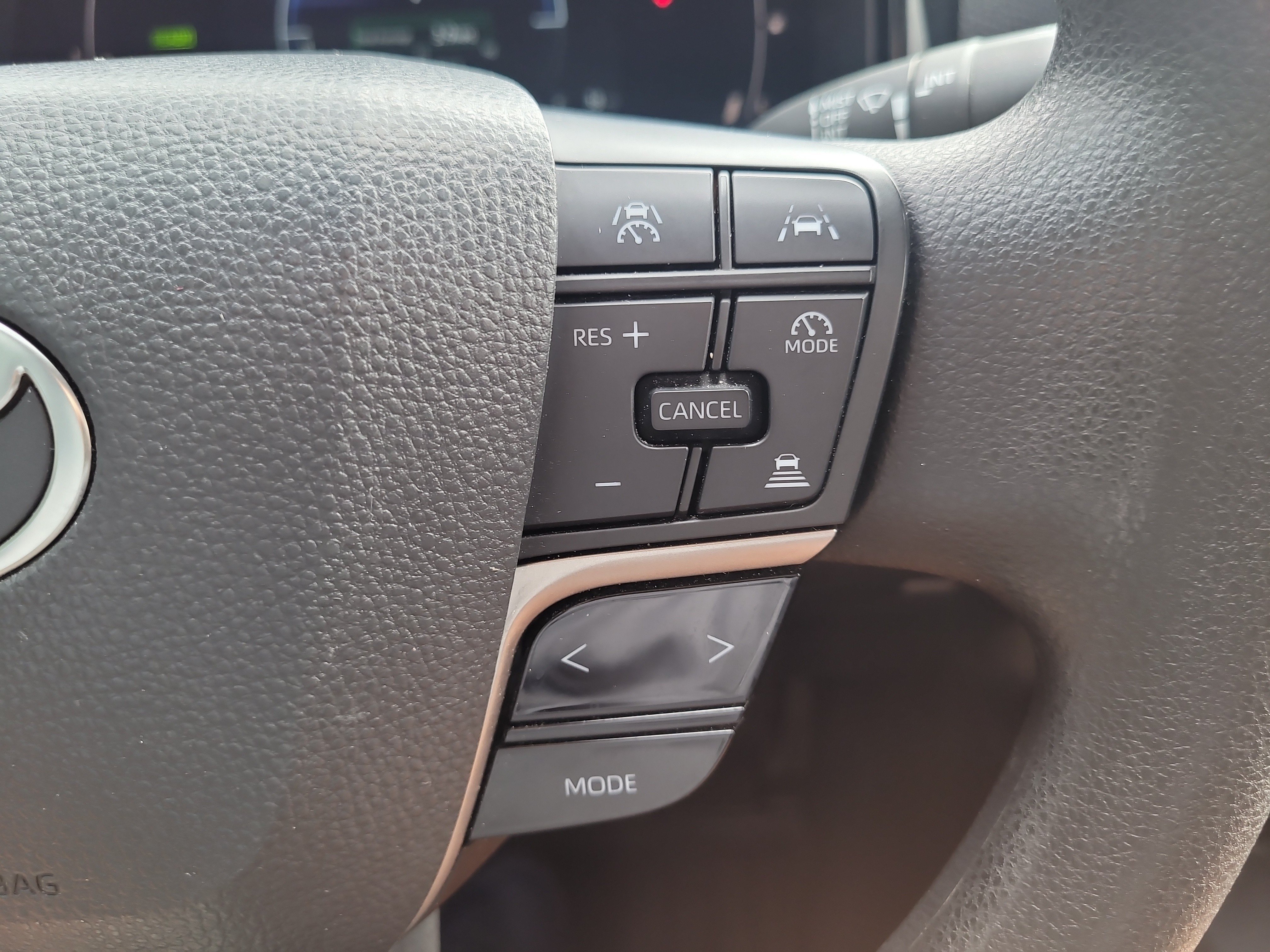 Certified 2025 Toyota Camry LE FWD image 27