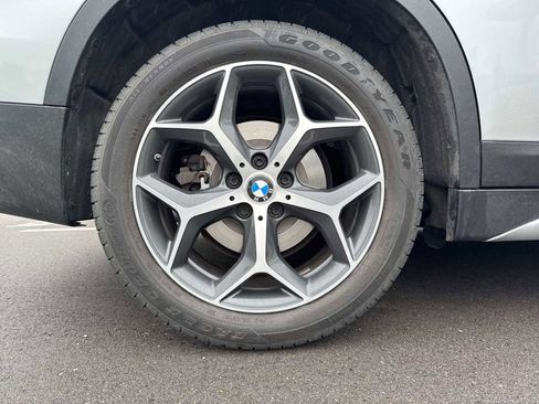 Used 2018 BMW X1 xDrive28i w/ Convenience Package AWD/4WD image 7