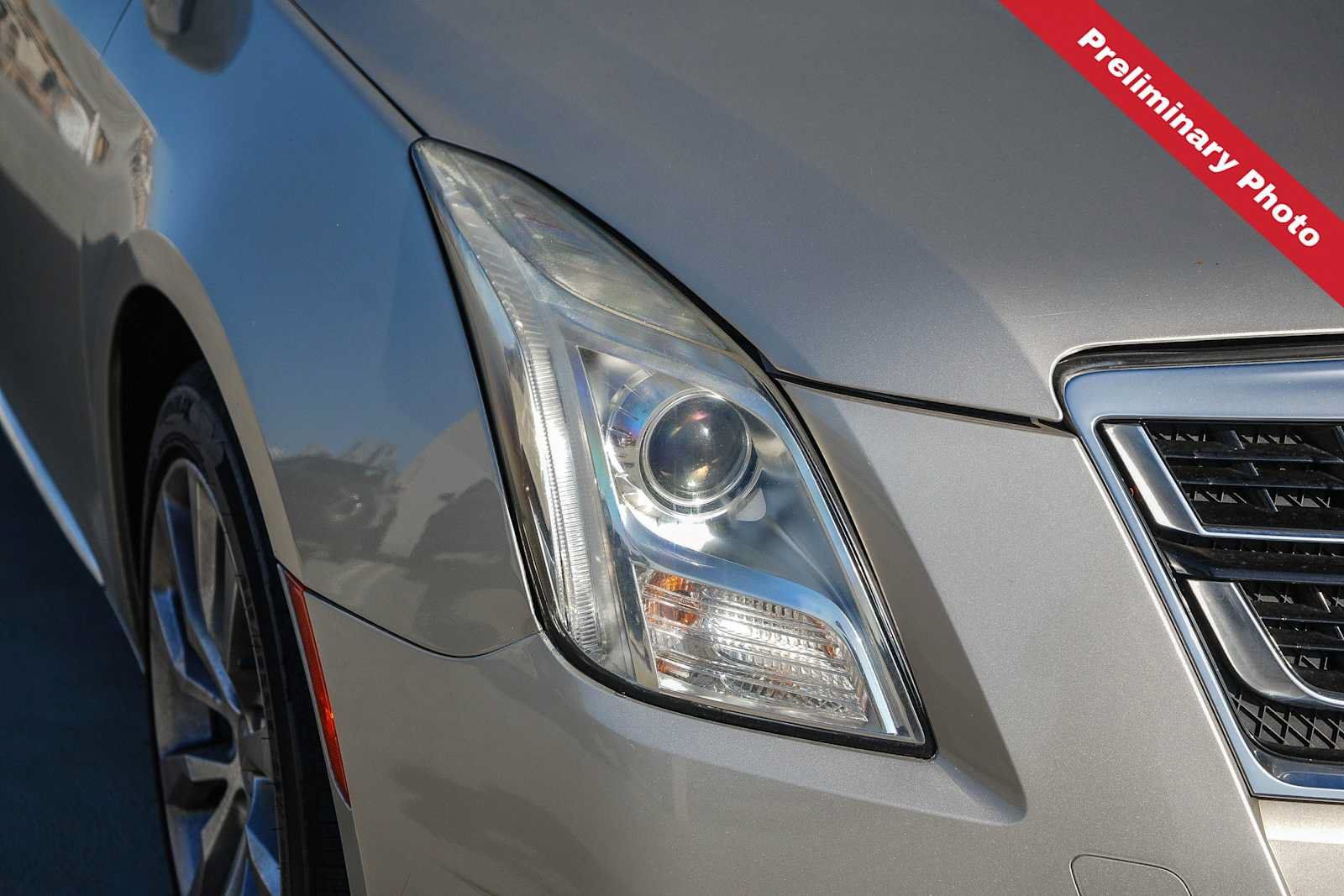 Used 2016 Cadillac XTS Luxury AWD/4WD image 4