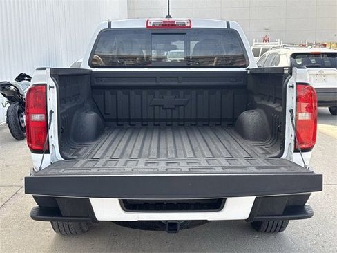 Used 2018 Chevrolet Colorado Z71 image 32