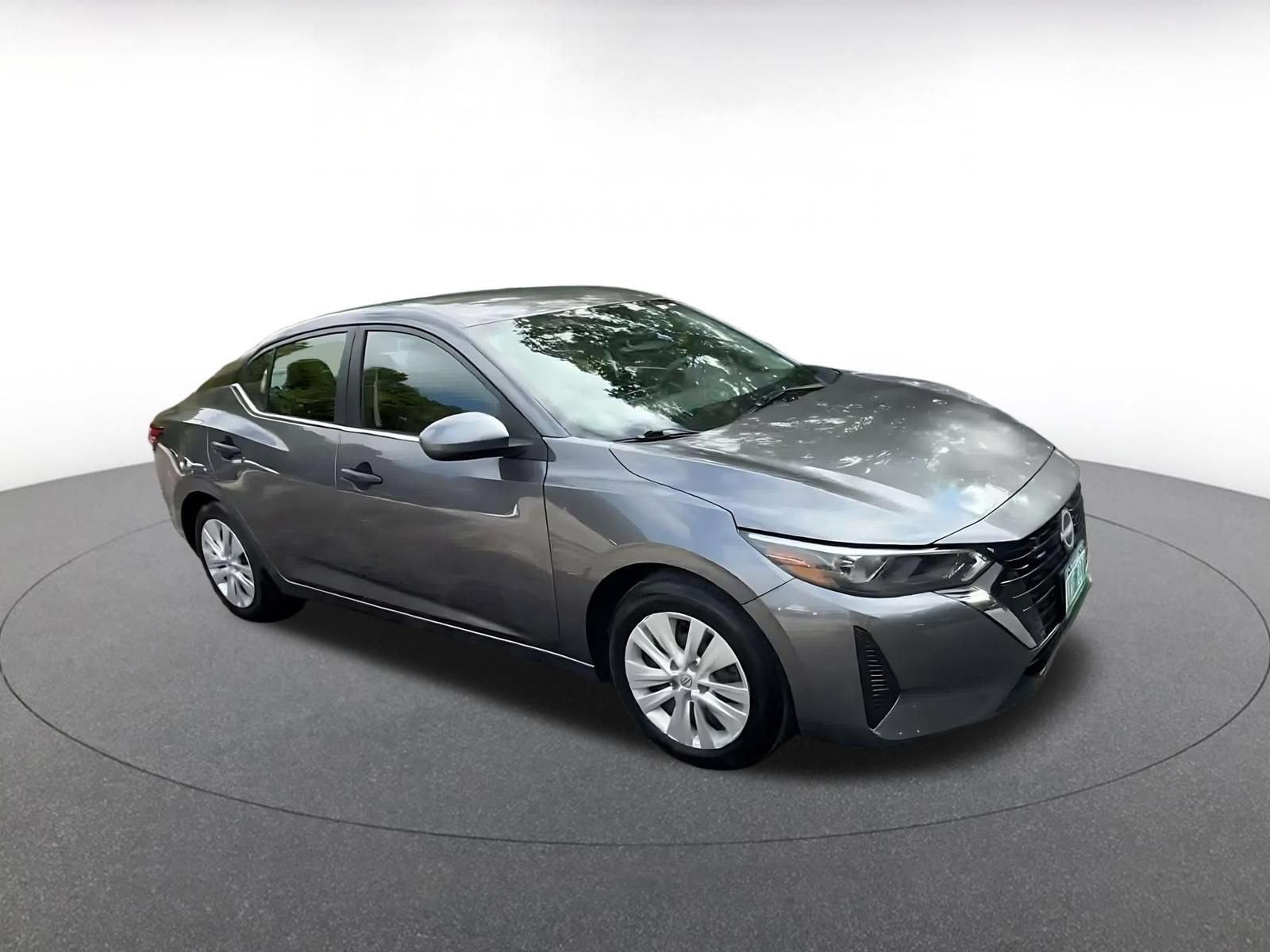 Used 2025 Nissan Sentra S FWD image 2