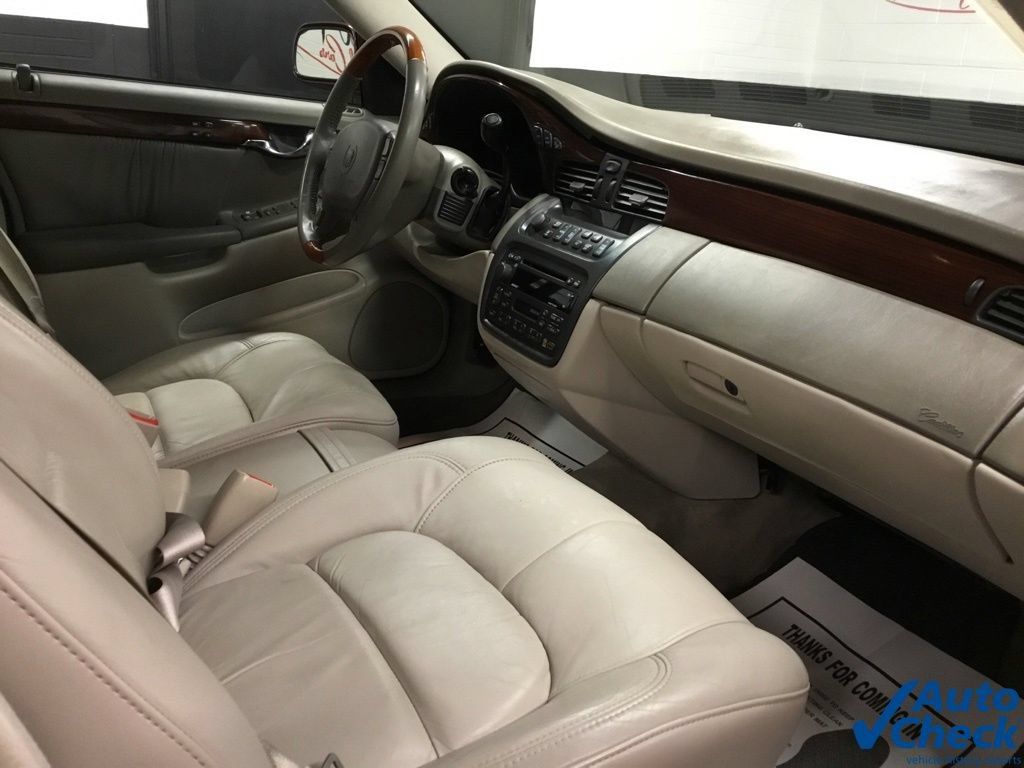 Used 2000 Cadillac De Ville DHS w/ Safety/Security Pkg FWD image 37