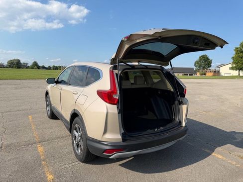 Used 2017 Honda CR-V EX image 3