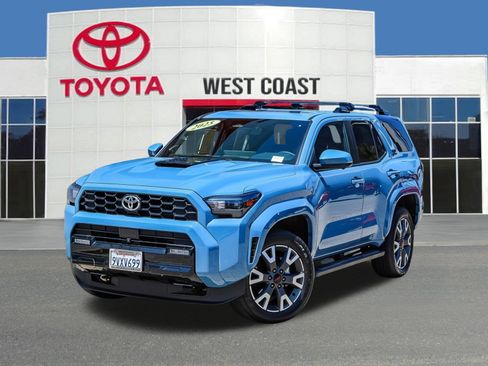Certified 2025 Toyota 4Runner TRD Sport Premium AWD/4WD image 1