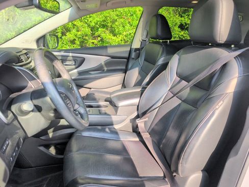 Used 2020 Nissan Murano SL w/ Moonroof Package FWD image 14