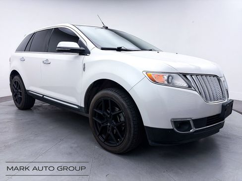Used 2014 Lincoln MKX FWD image 1