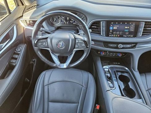 Used 2024 Buick Enclave Premium image 26