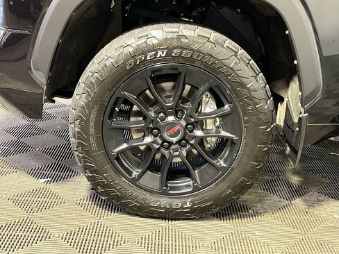 Used 2022 Toyota Tundra SR5 AWD/4WD image 13