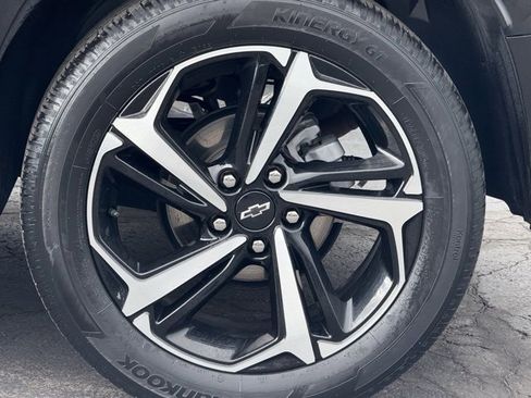 Used 2023 Chevrolet TrailBlazer RS w/ Convenience Package image 12
