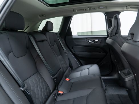 New 2026 Volvo XC60 B5 Core w/ Climate Package AWD/4WD image 24