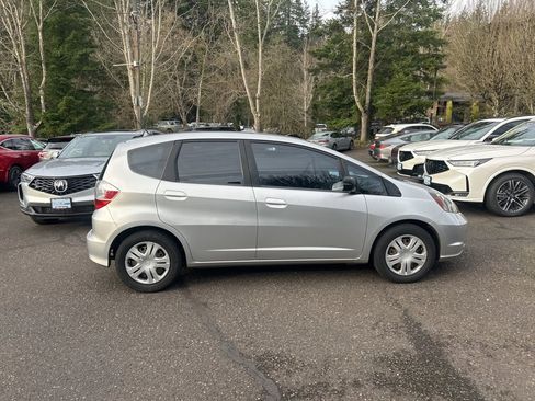 Used 2011 Honda Fit image 3