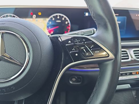 Used 2024 Mercedes-Benz GLE 450 4MATIC image 18